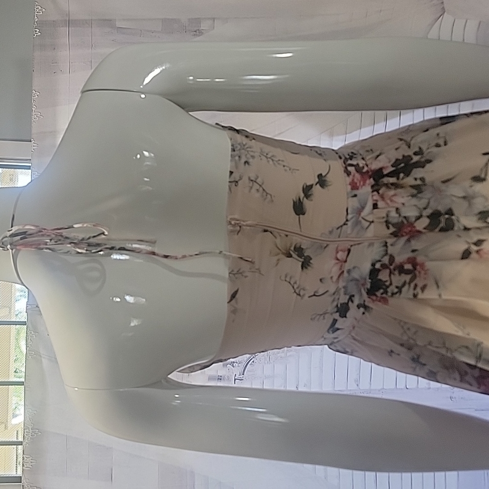 Beautiful pink / white flower dress - Picture 4 of 6